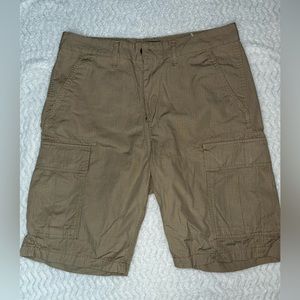 Levi Strauss Men’s cargo shorts 31w